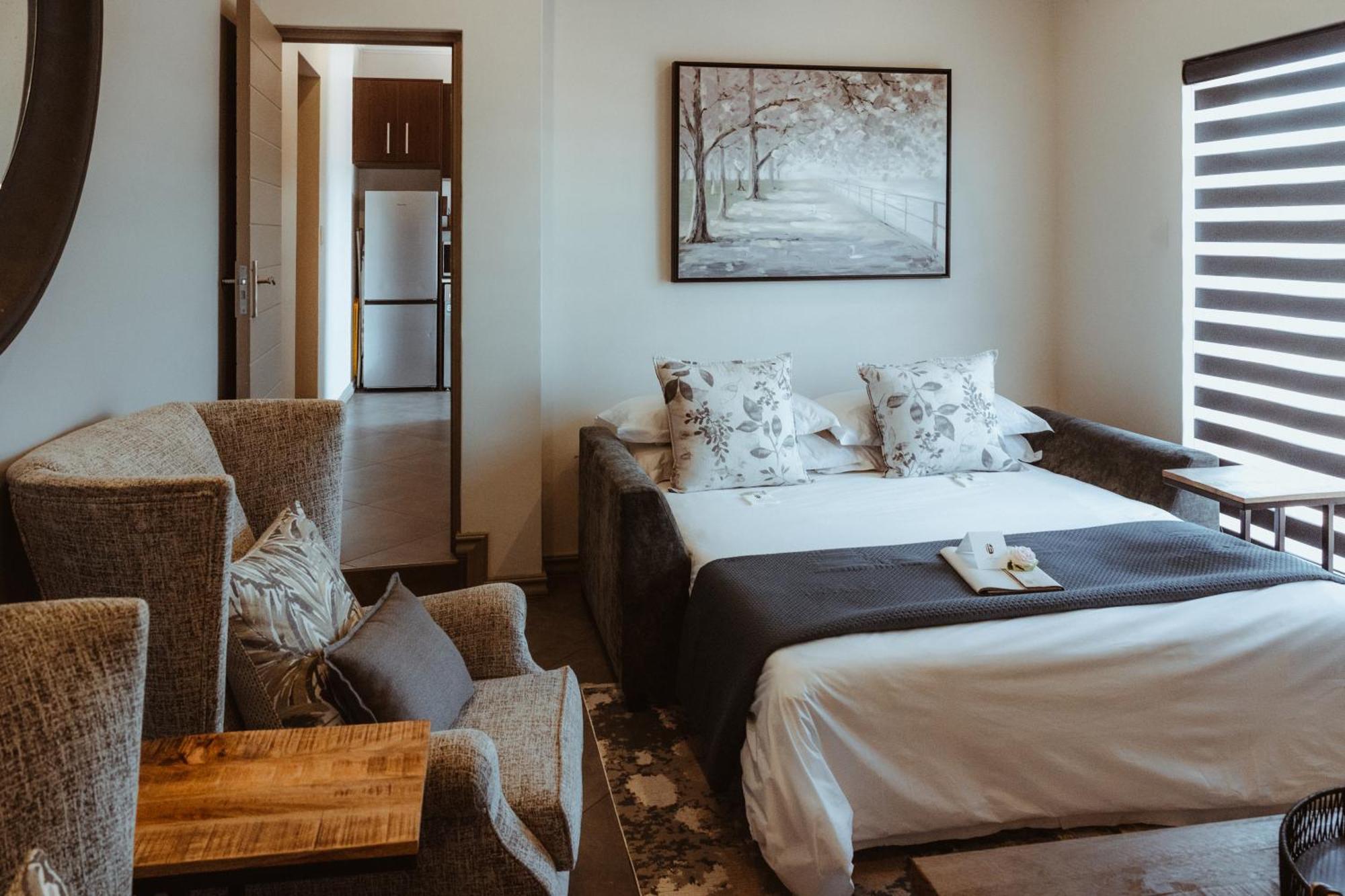 The Feather Hill Boutique Hotel Potchefstroom Exteriör bild